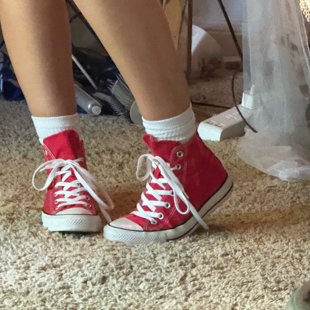 Classic Red High-Top converse
